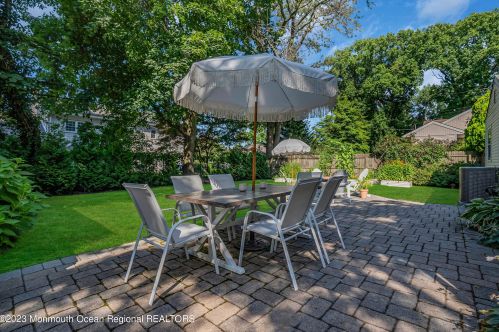 410 Belmont Ave, Tinton Falls NJ 07712-4706 exterior