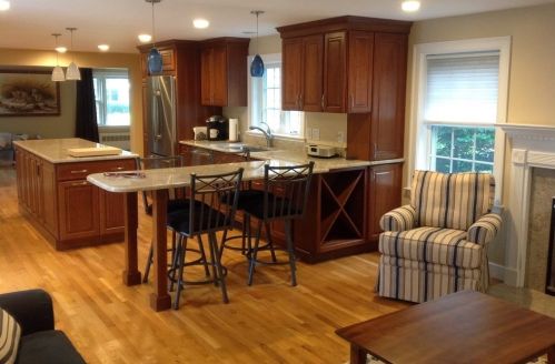 19 Robinwood Ave, Needham, MA 02492-2112