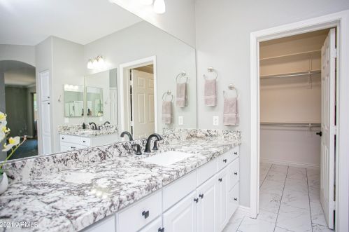 35318 31st Dr, Phoenix AZ  85086-2127 exterior