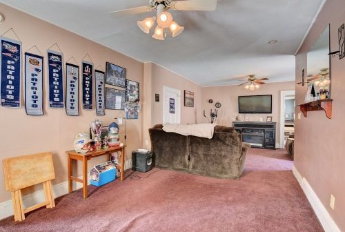 313 Copeland St, Quincy MA 02169-4006 exterior