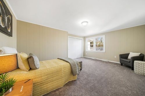 39 Sunset Dr, Seekonk MA 02771-4511 exterior