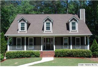 573 Russet Bend Dr, Birmingham, AL 35244-4330