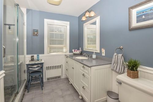 162 Jefferson St, Dedham, MA 02026-5029