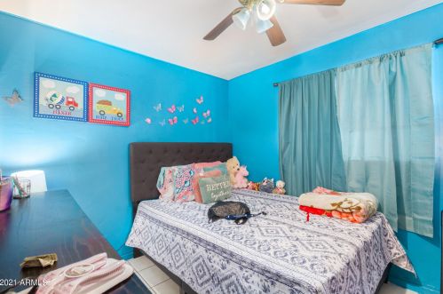 1039 27 Dr, Phoenix AZ 85045-2209 exterior