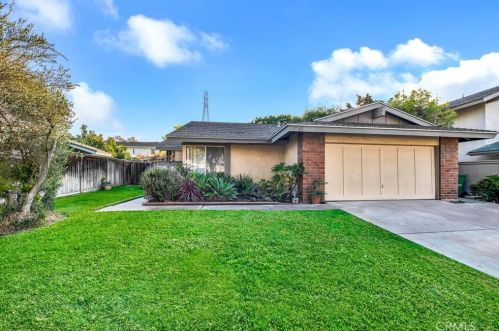 17582 Wayne Ave, Irvine, CA 92614-6658