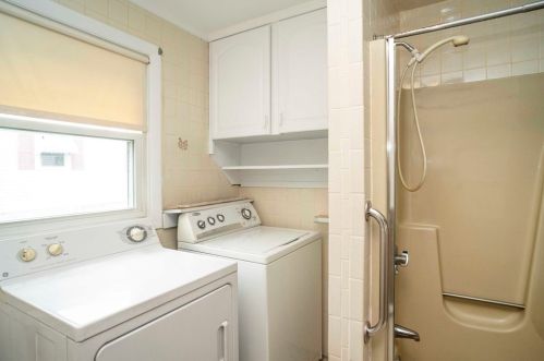 421 Britannia St, Taunton MA 02780-1853 exterior