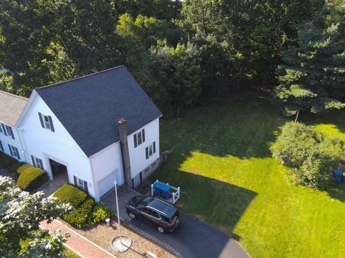 298 Central St, East Bridgewater MA 02333-2018 exterior