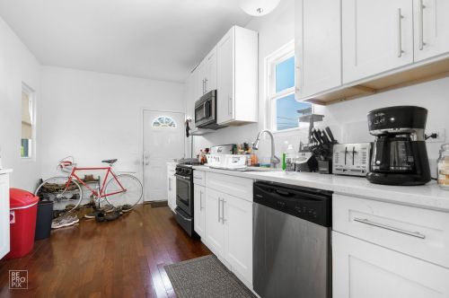 3828 Grv Ave, Forest View IL 60402-4957 exterior