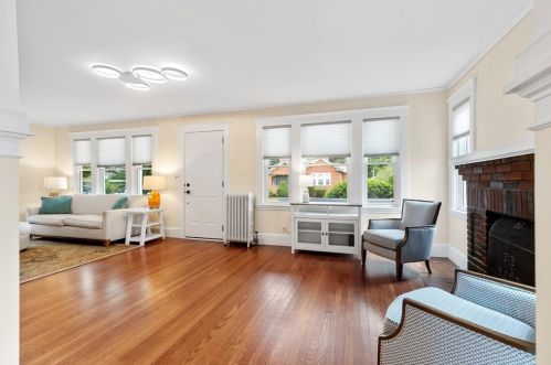 6 Frankwood Ave, Beverly MA  01915-1008 exterior