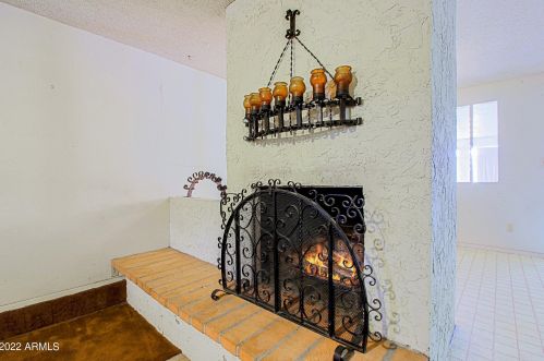 1945 Campo Bello Dr, Phoenix AZ 85032-2051 exterior