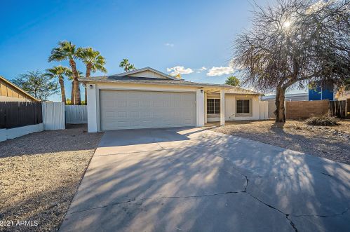 2511 Corrine Dr, Phoenix, AZ 85032-6938