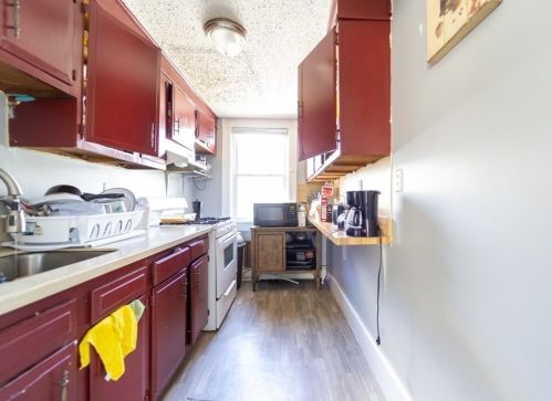 143 Lowell St, Methuen MA 01844-6825 exterior