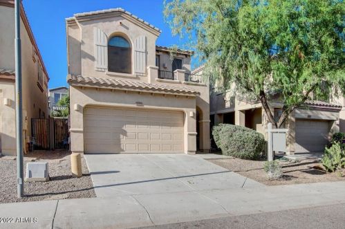 1662 Cottonwood Ln, Phoenix, AZ 85045-0806