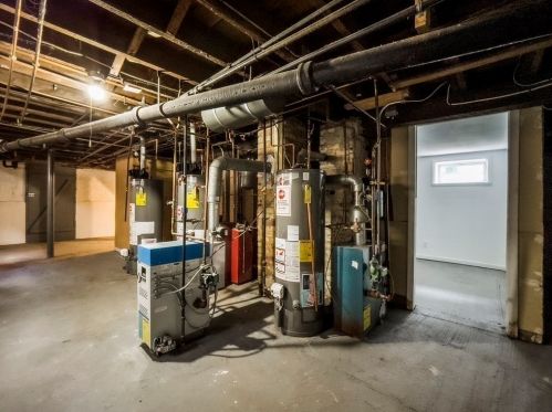 16 Frederick St, Montgomery MA 01085-3180 exterior