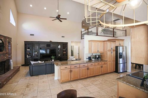 902 Claremont St, Phoenix AZ  85013-1360 exterior