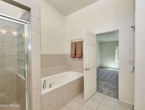 275 Parkview Dr, Park City UT 84098-5201 exterior