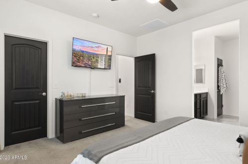 2837 Apollo Rd, Phoenix AZ  85041-5339 exterior