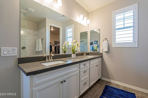 964 Anderson Ave, Phoenix AZ 85023-2208 exterior