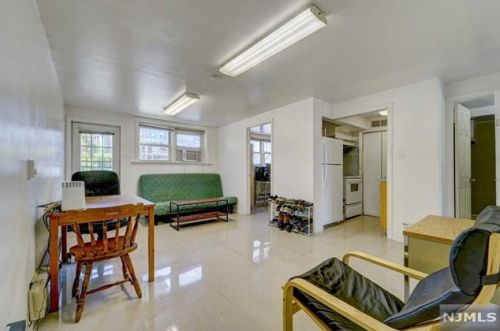 118 Sussex St, East Newark NJ 07029-2122 exterior