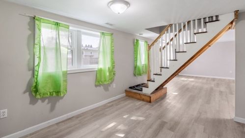 859 Pleasant St, Canton MA 02021-3317 exterior