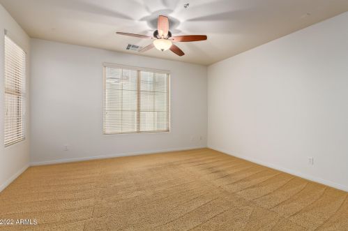 21845 39 St, Phoenix AZ 85018-7130 exterior