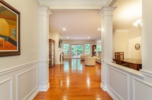 39 Greenside Ln, Acton, MA 01720-4096