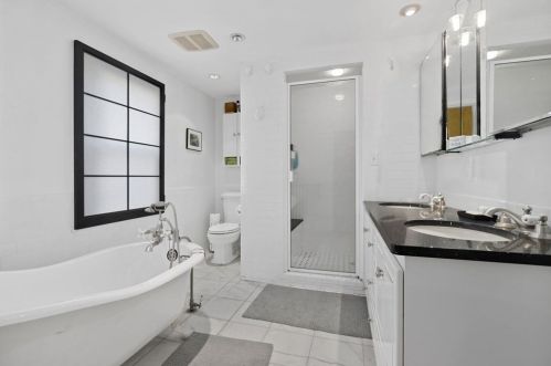 336 Elliot St, Newton MA 02464-1250 exterior