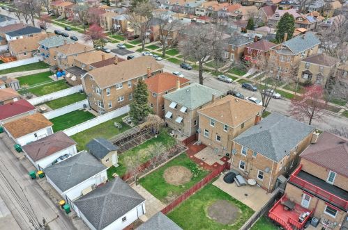 1844 Maple Ave, Forest View IL 60402-1252 exterior