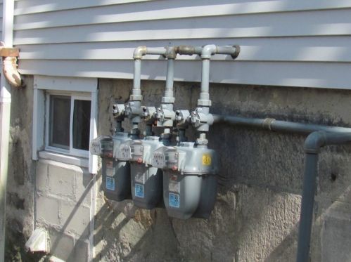 165 Campbell St, New Bedford MA 02740-6708 exterior