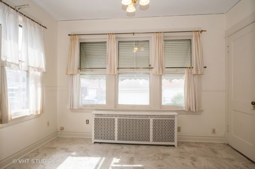 1826 Clinton Ave, Forest View, IL 60402-1609