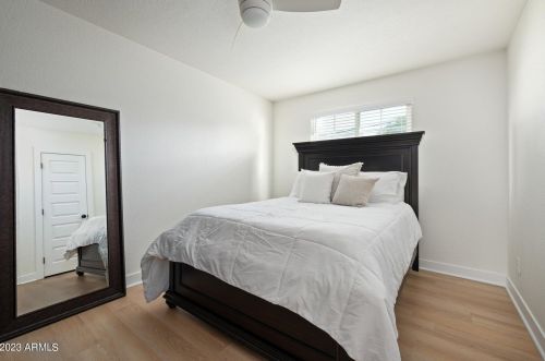 1011 Cavalier Dr, Phoenix AZ 85019-1717 exterior