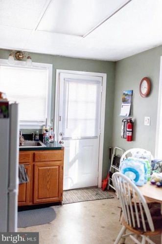 48 Arline Ave, West Deptford NJ 08096-1912 exterior