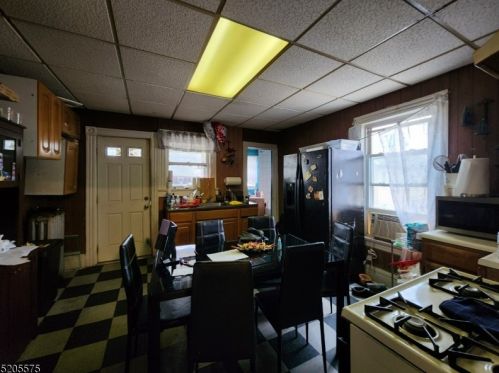 230 Belleville Ave, Belleville NJ 07109-1616 exterior