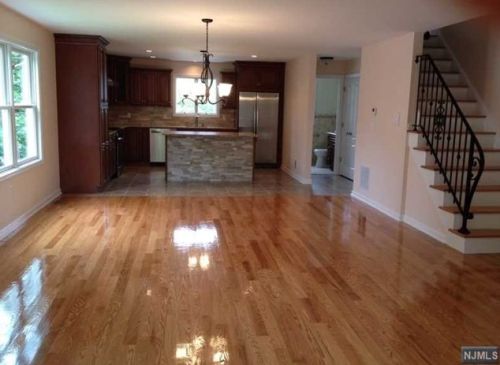 80 Ralph St, Belleville, NJ 07109-3231