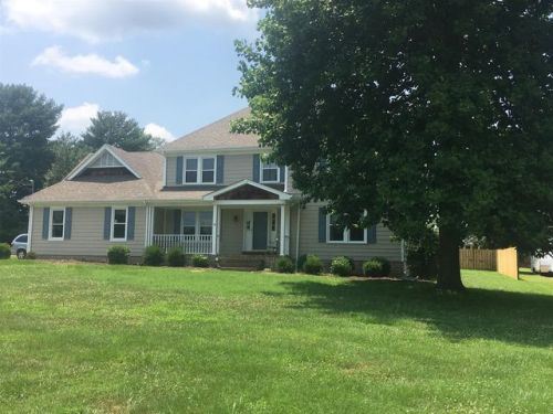 105 Lori Lee Dr, Gallatin, TN 37066-5528