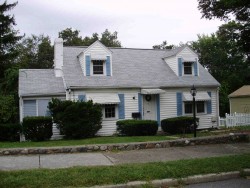 6 Cumberland Rd, Newton, MA 02465-1802