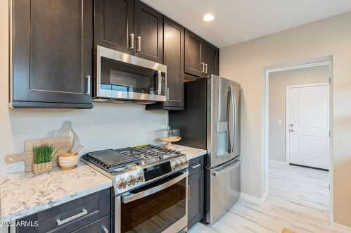 2340 12 St, Phoenix AZ 85086-9300 exterior