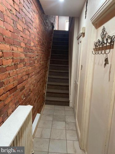 7815 Germantown Ave, Philadelphia PA 19133-1729 exterior