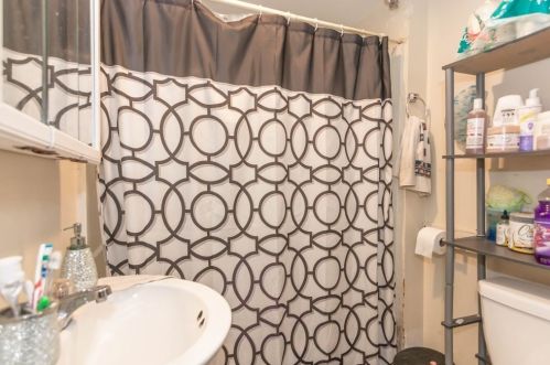 56 Lake St, Lawrence MA 01841-3012 exterior