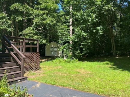 85 Leaf Ln, East Bridgewater MA 02333-1615 exterior