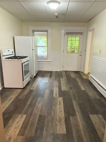 14 Parker Ave, Montgomery MA 01085-1518 exterior