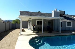 10207 47th St, Phoenix AZ  85044-1114 exterior