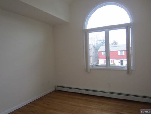 14 Mahan St, Tenafly NJ  07670-1821 exterior