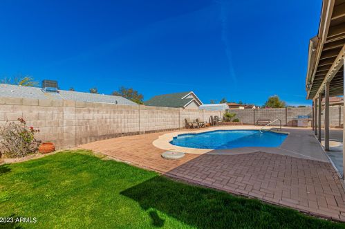 3810 Carol Ann Way, Phoenix AZ 85032-4063 exterior