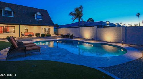 902 Claremont St, Phoenix AZ  85013-1360 exterior