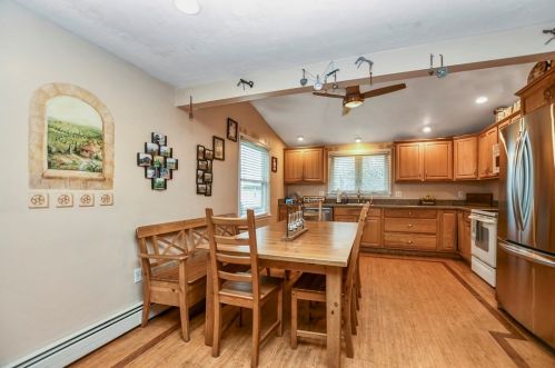 50 Pleasant St, Whitman MA 02382-2118 exterior