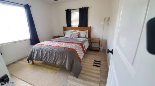 1630 Culver St, Phoenix AZ 85008-5932 exterior