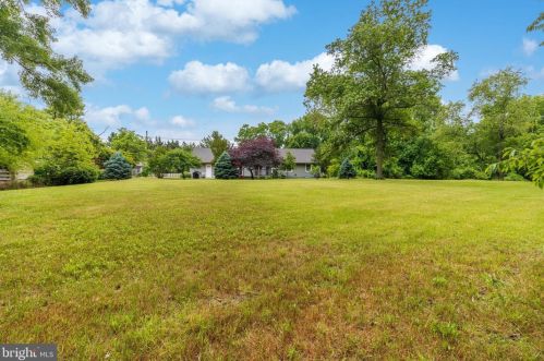 237 Elm Ave, West Deptford NJ 08051-1506 exterior