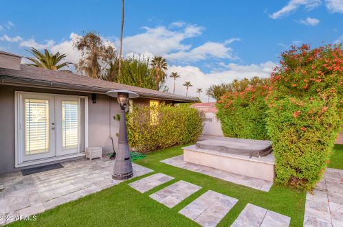 6849 2nd St, Phoenix AZ  85012-1005 exterior