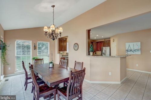 6920 Mystic Wood Way, Columbia MD 21044-4914 exterior